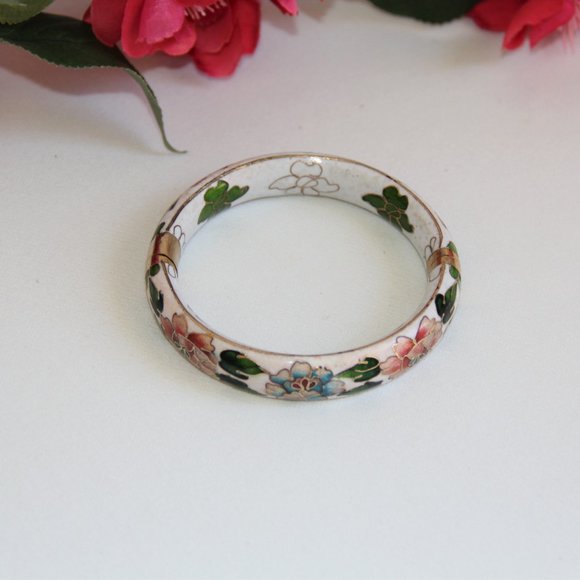 Vintage White Cloisonne Hinged Bangle - Picture 4 of 13